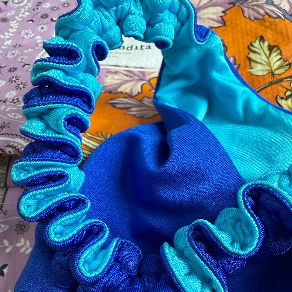 Blue Ruffle Strap Bikini Top size M - Picture 3 of 5